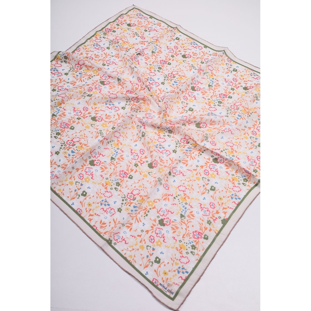 Mina Line Soft El Dikişli Eşarp - Desen-01 - Renk-01