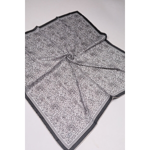 Levidor Desenli Kristal Eşarp - Desen-72 - Renk-03