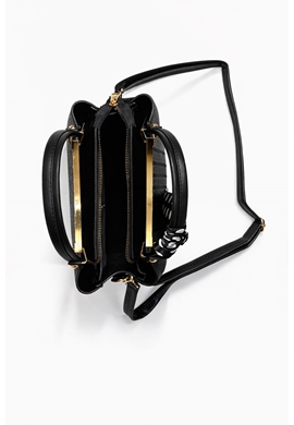 SİYAH